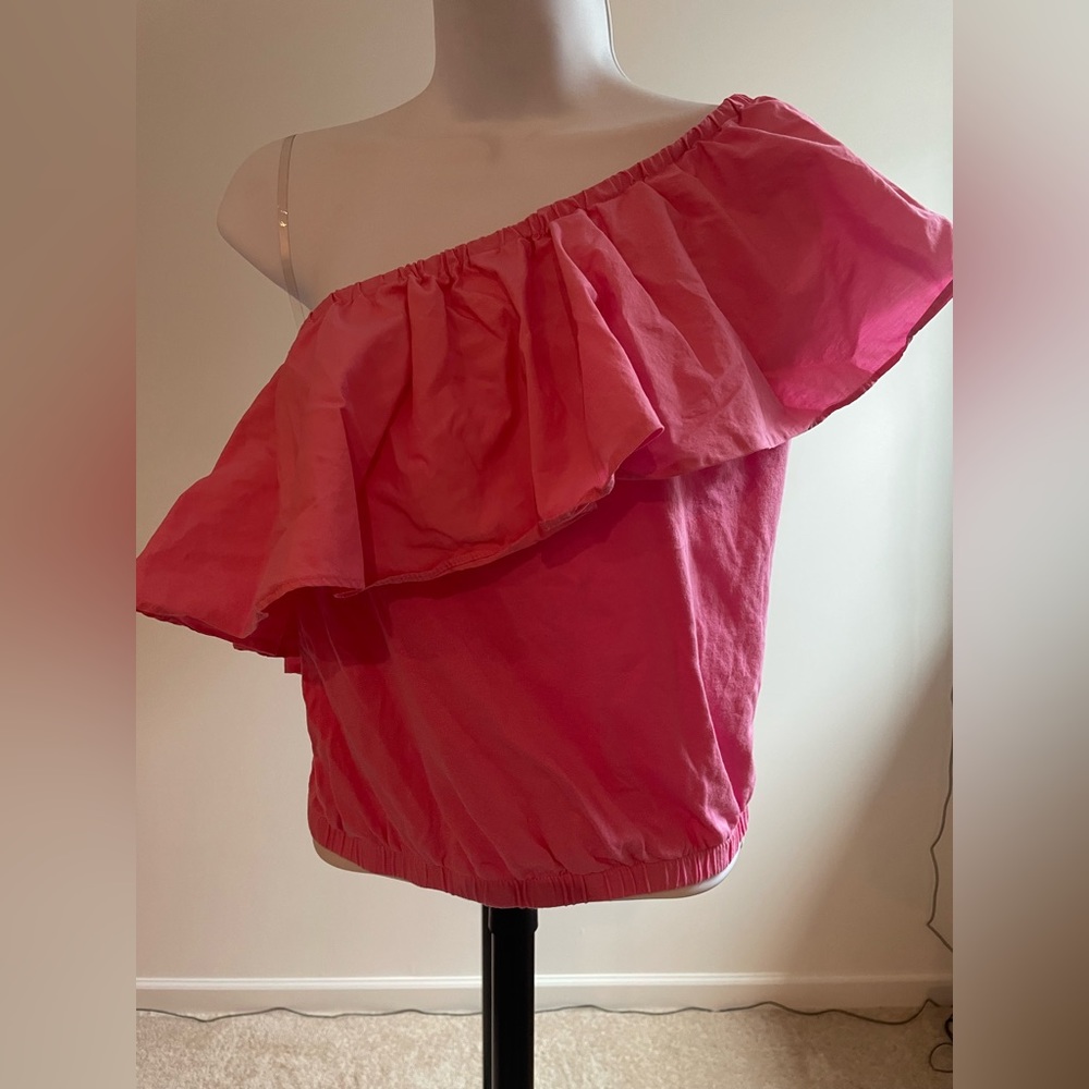 Beautiful baby pink one shoulder blouse !